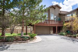 featured image of 13 Pine Ridge Rd