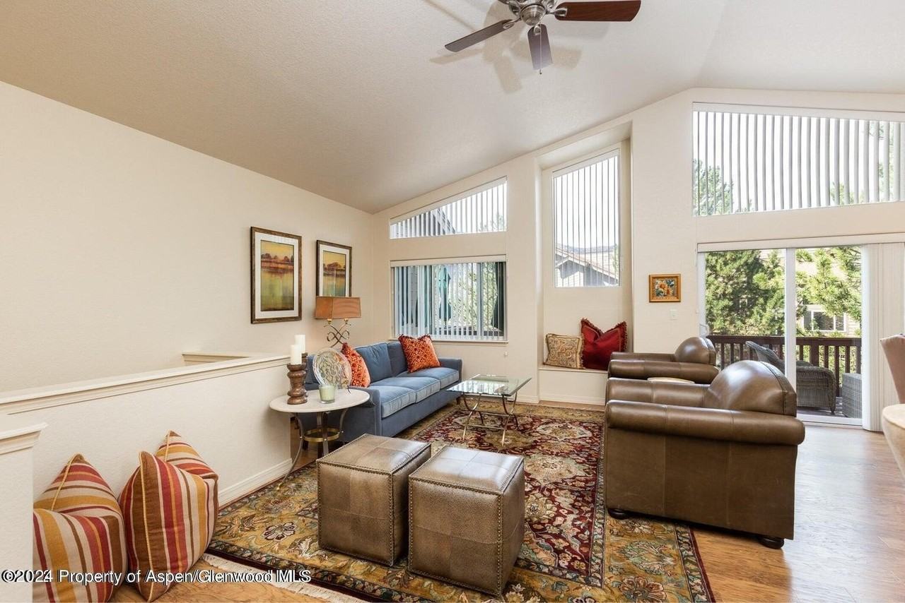 13 Pine Ridge Rd - Photo 2 of 14