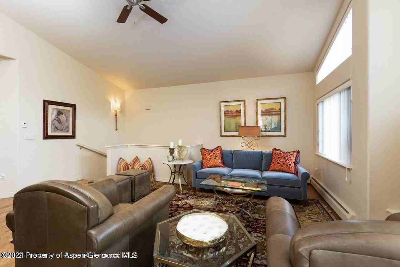 13 Pine Ridge Rd - Photo 3 of 14