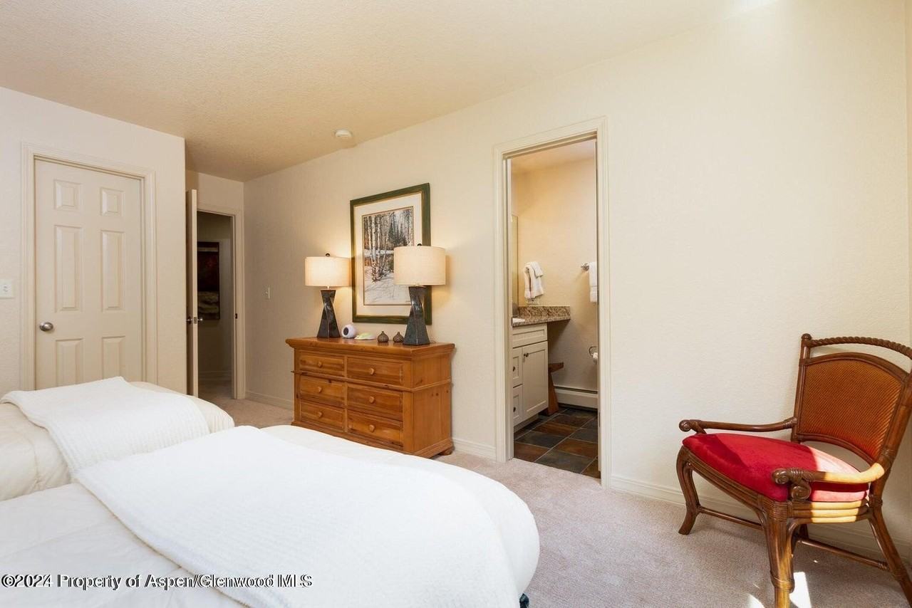13 Pine Ridge Rd - Photo 7 of 14