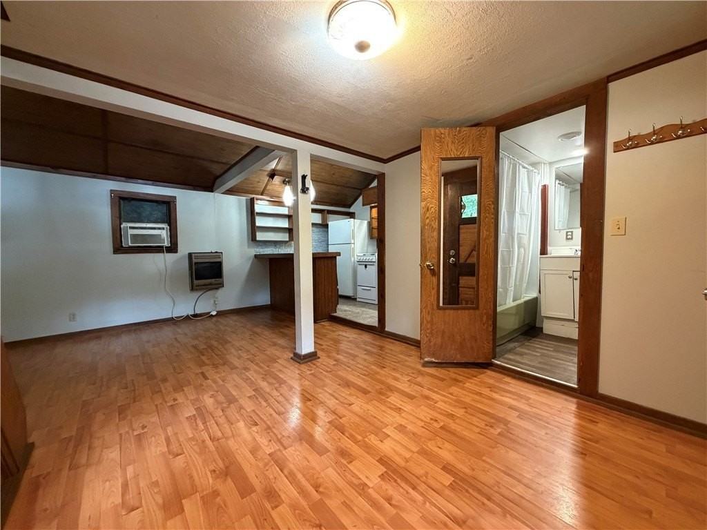 410 E Huntsville Rd #C - Photo 3 of 21