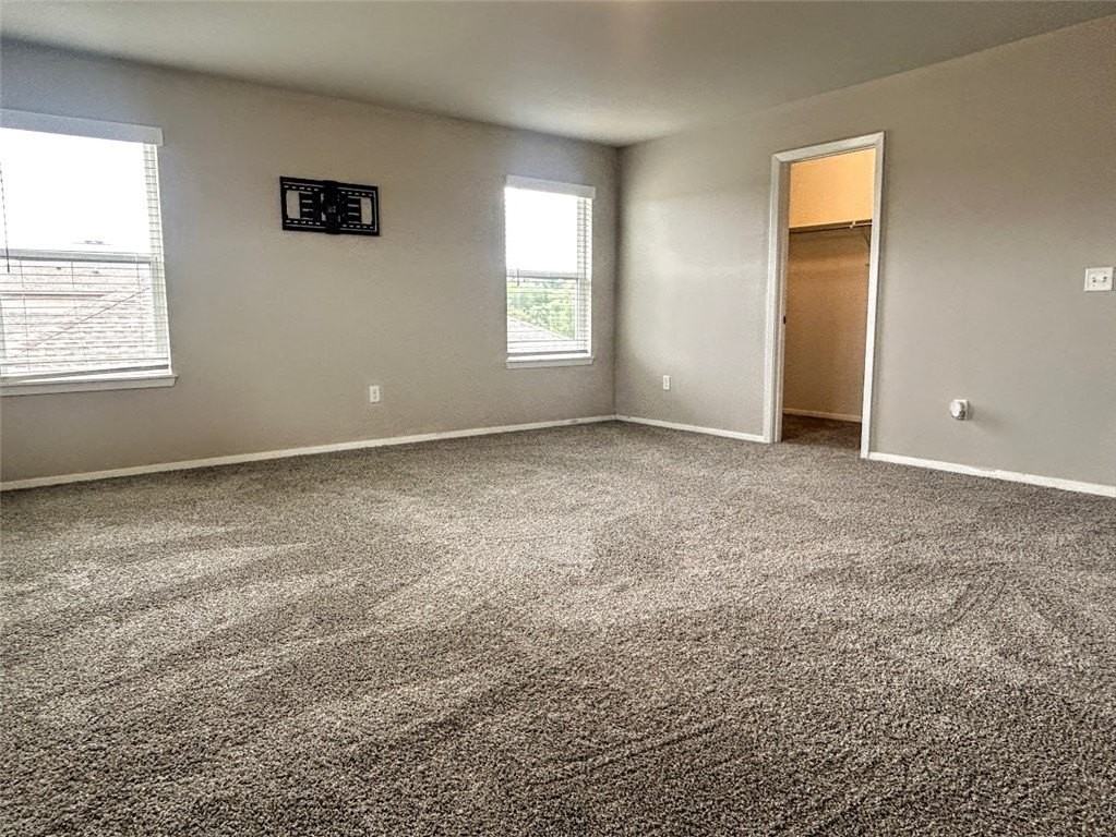 949 E Sparrow Cir - Photo 5 of 15