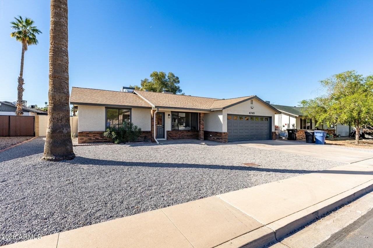 4749 E Contessa St - Photo 4 of 29