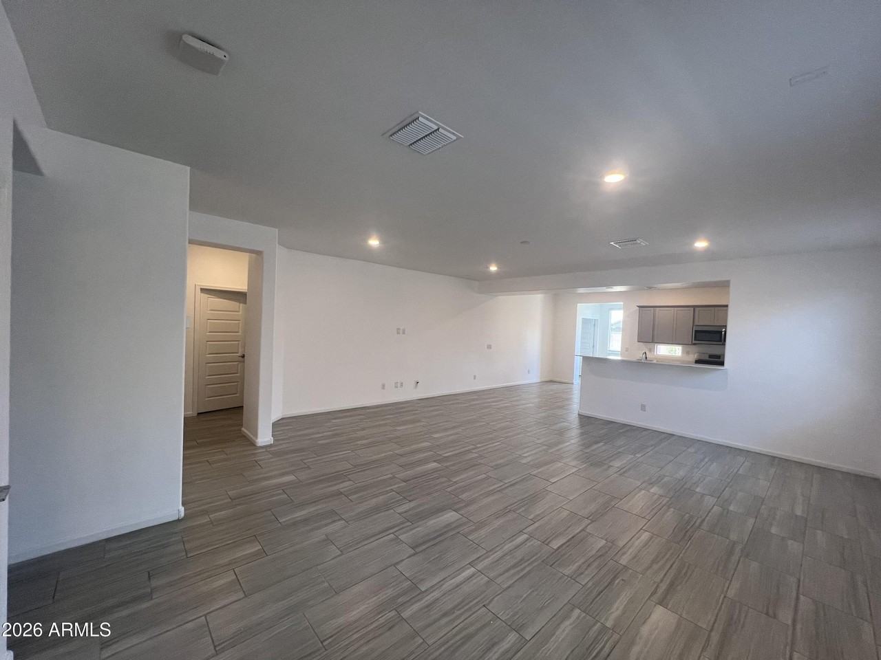19 N 197th Dr - Photo 4 of 11