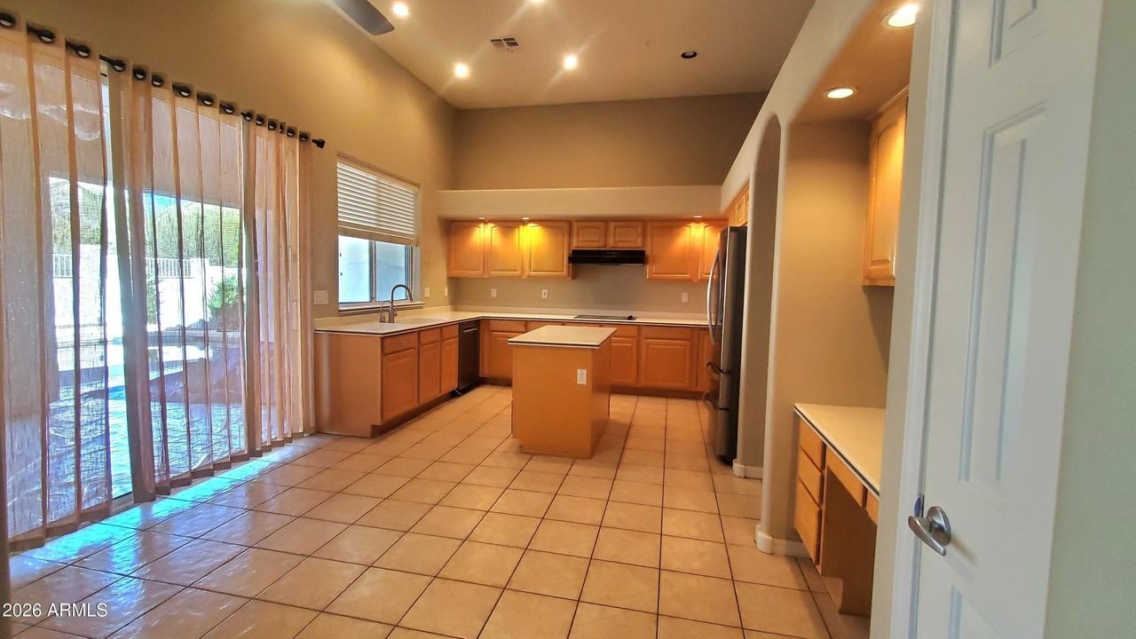 11064 E Oberlin Way - Photo 7 of 46