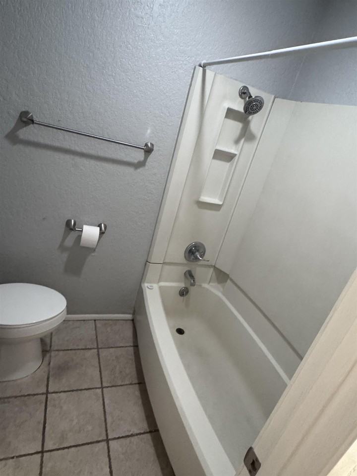 8273 Heartfield Ln - Photo 5 of 7