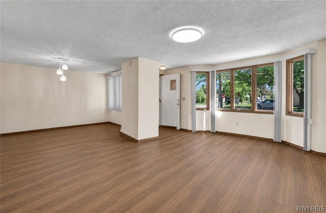 1 Emsworth Ave - Photo 3 of 17
