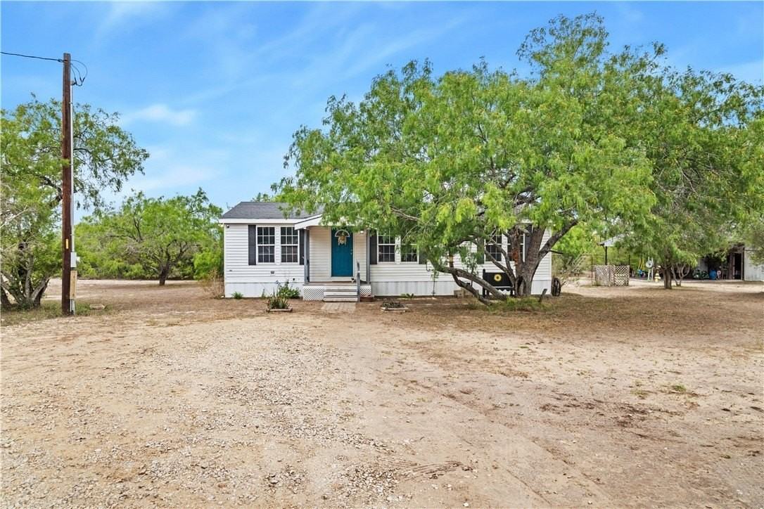 277 Mustang Ln - Photo 3 of 19