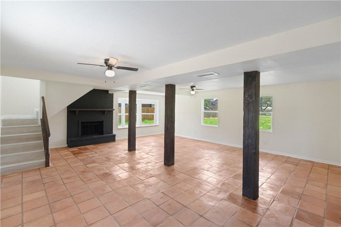 321 Clearview Dr - Photo 6 of 9