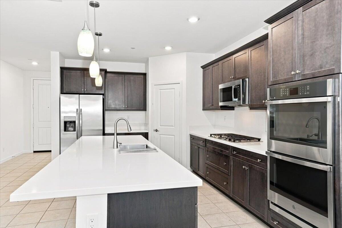 40082 Catania Ct - Photo 6 of 50