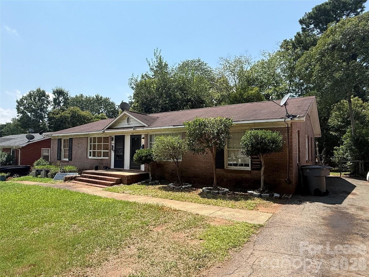 3721 Driftwood Dr