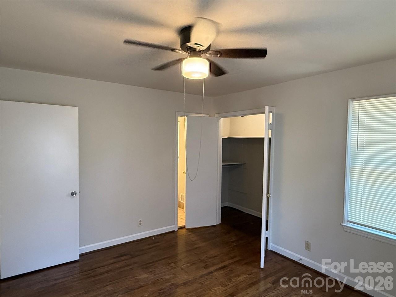 3721 Driftwood Dr - Photo 5 of 14