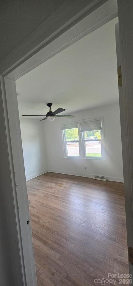 2032 Emerywood Dr - Photo 7 of 16
