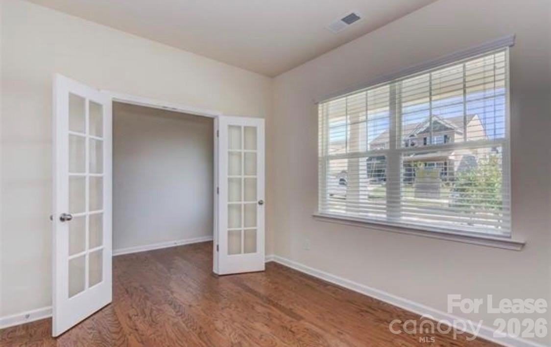 11614 Gilroy Ln - Photo 4 of 22
