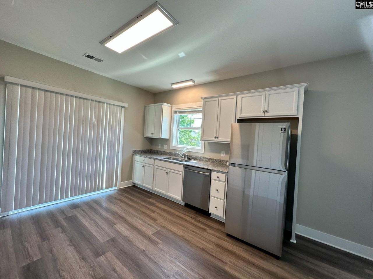 317 Galaxy Ln - Photo 3 of 7