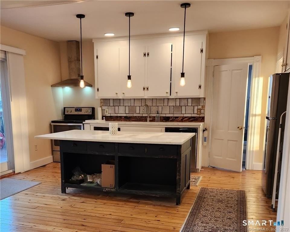 6 Coburn Ave #2 - Photo 4 of 24
