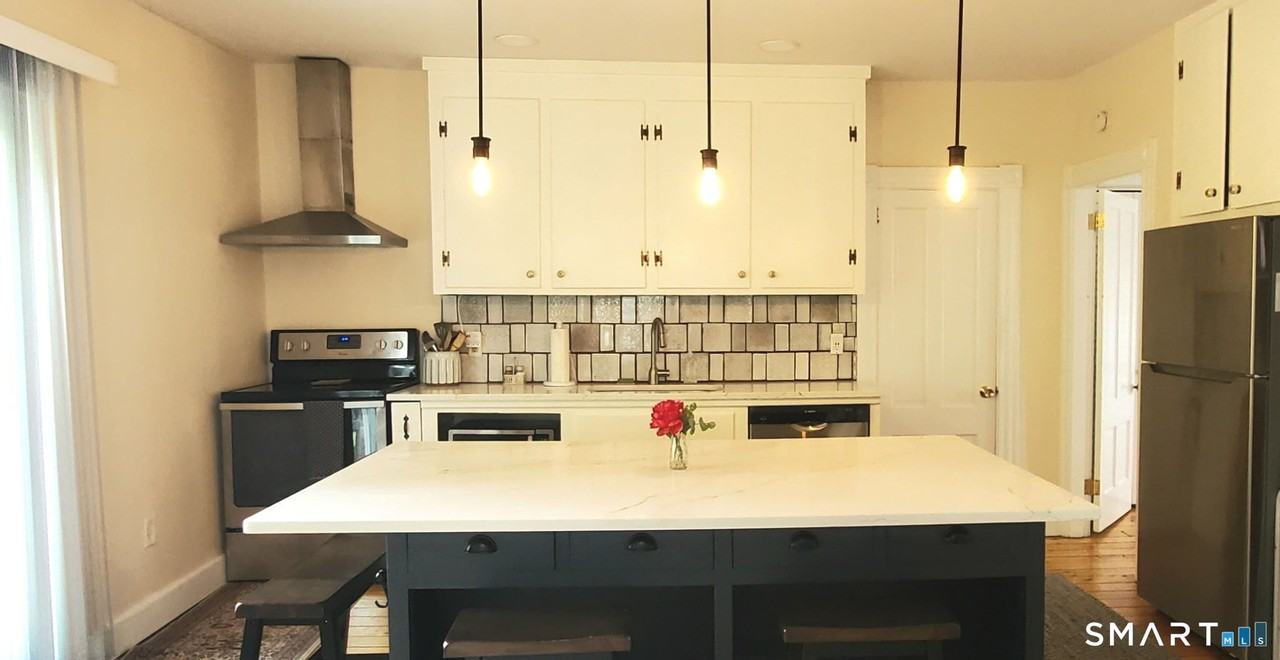 6 Coburn Ave #2 - Photo 6 of 24