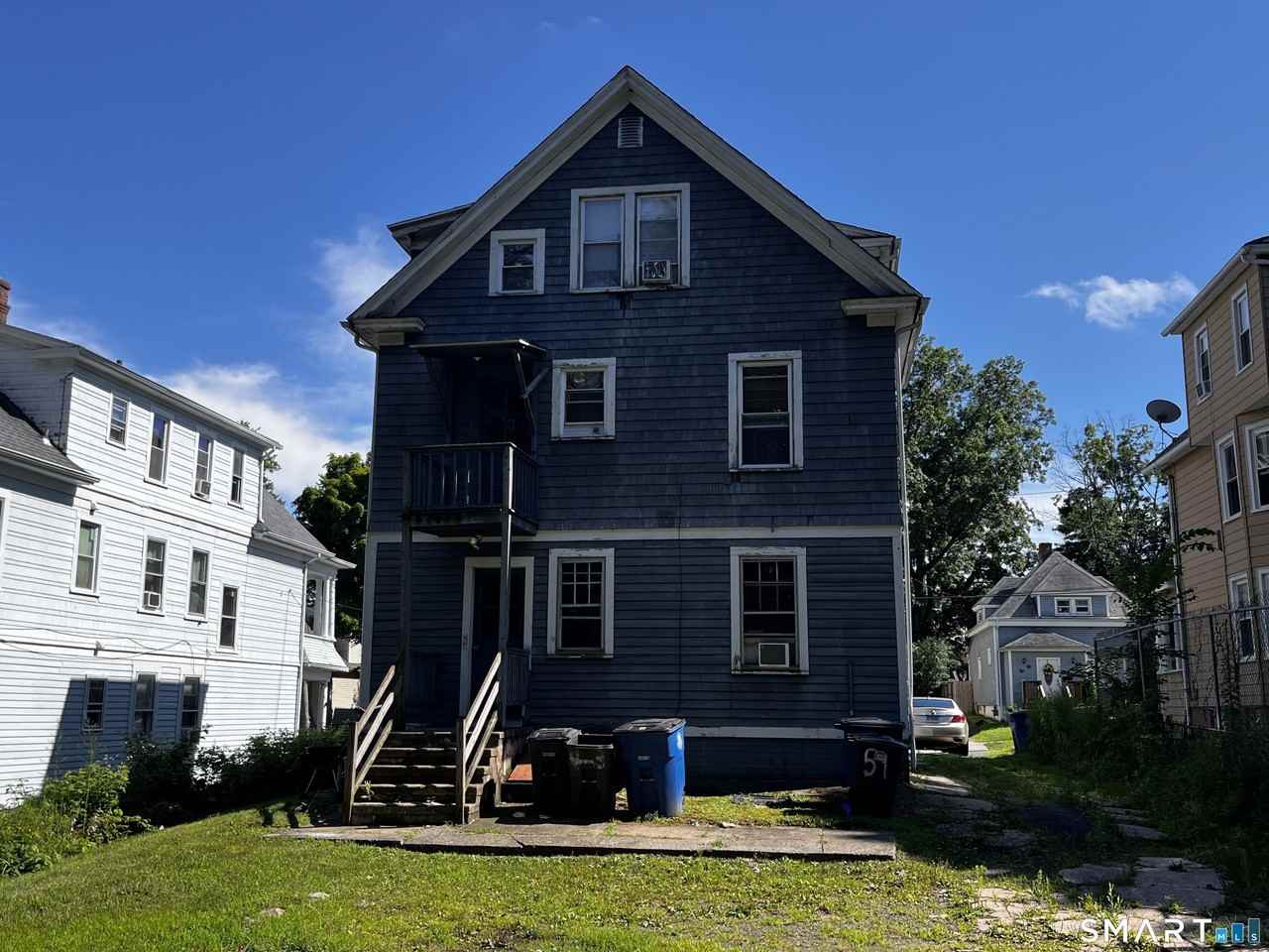 49 Fairfield St #2 - Photo 4 of 20