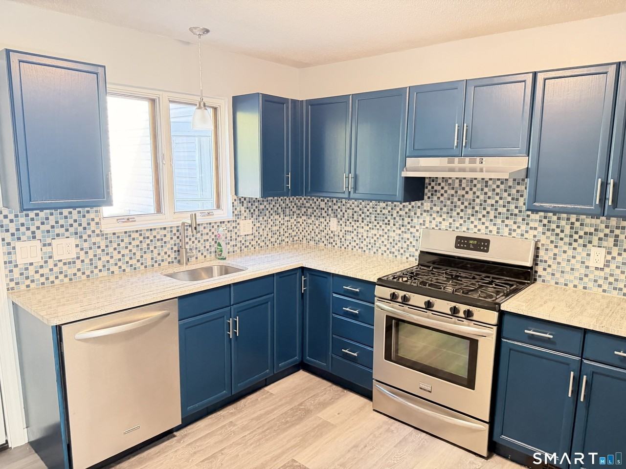 17 Enfield St #17 - Photo 6 of 17