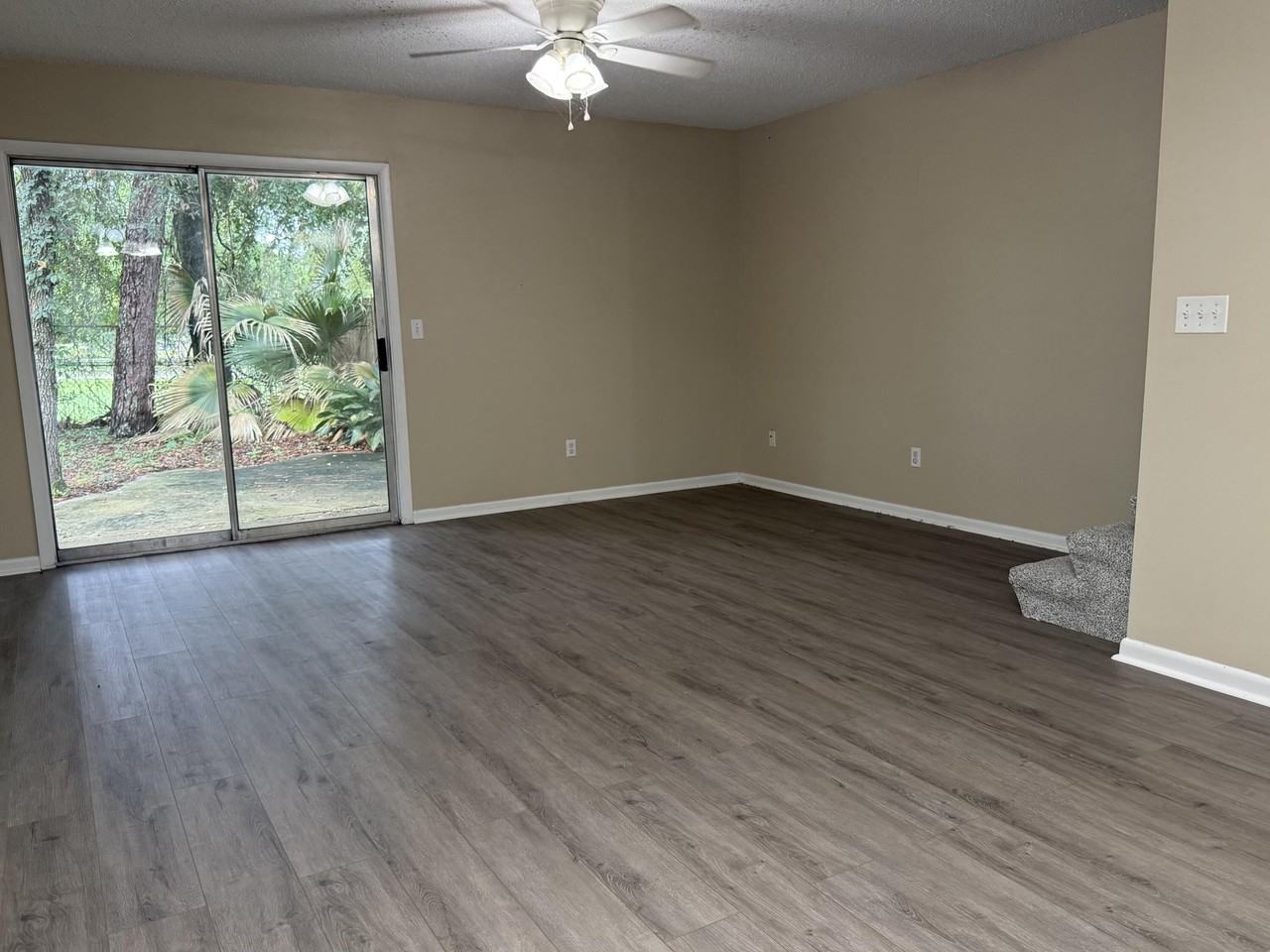 816 Shadow Ln - Photo 7 of 18