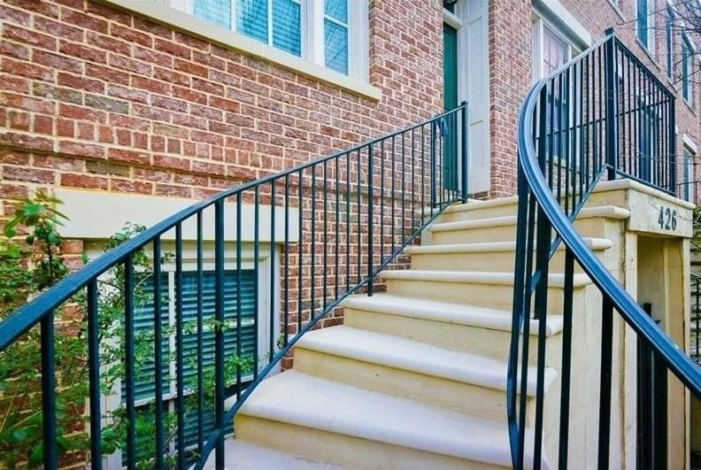 426 Bill Kennedy Way Se - Photo 2 of 30