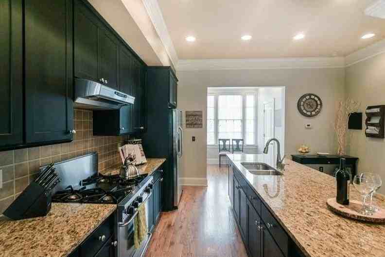 426 Bill Kennedy Way Se - Photo 5 of 30