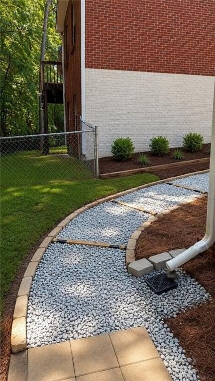202 202 Oakwood Unit B Circle - Photo 2 of 17