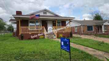 featured image of 201 S Spurr St #1