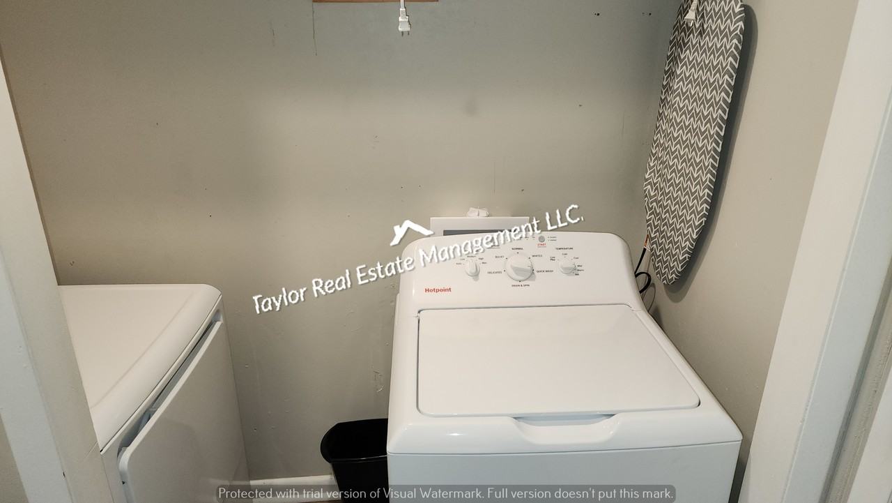 201 S Spurr St #1 - Photo 5 of 14