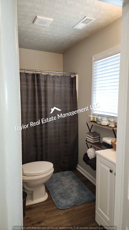 201 S Spurr St #1 - Photo 7 of 14