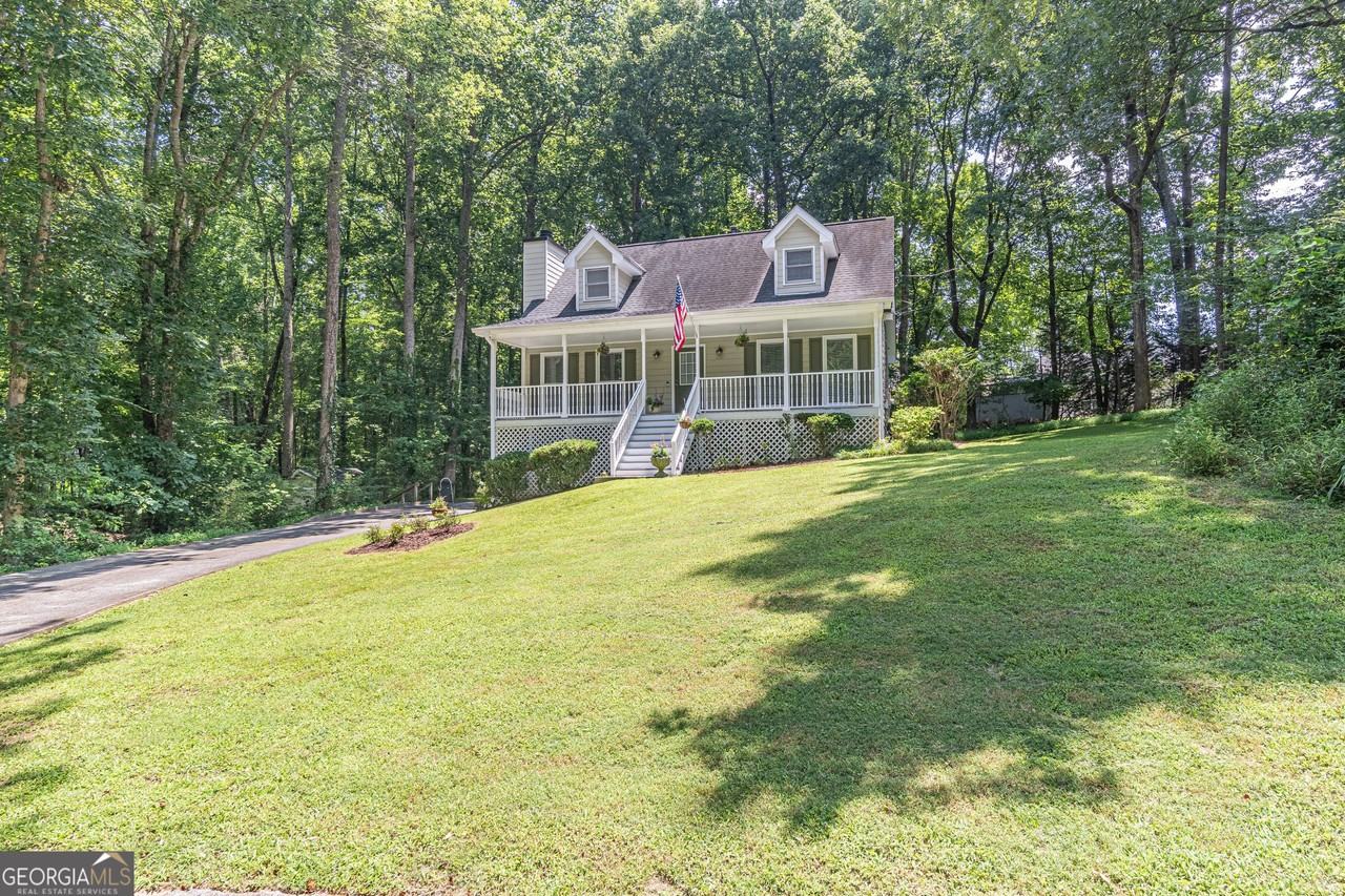5747 Starboard Ct - Photo 3 of 44