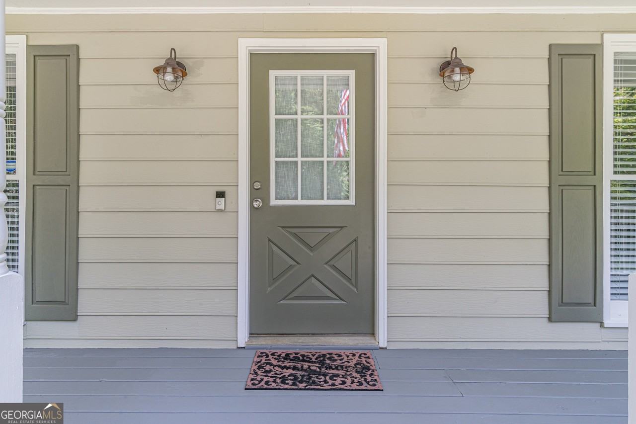 5747 Starboard Ct - Photo 7 of 44