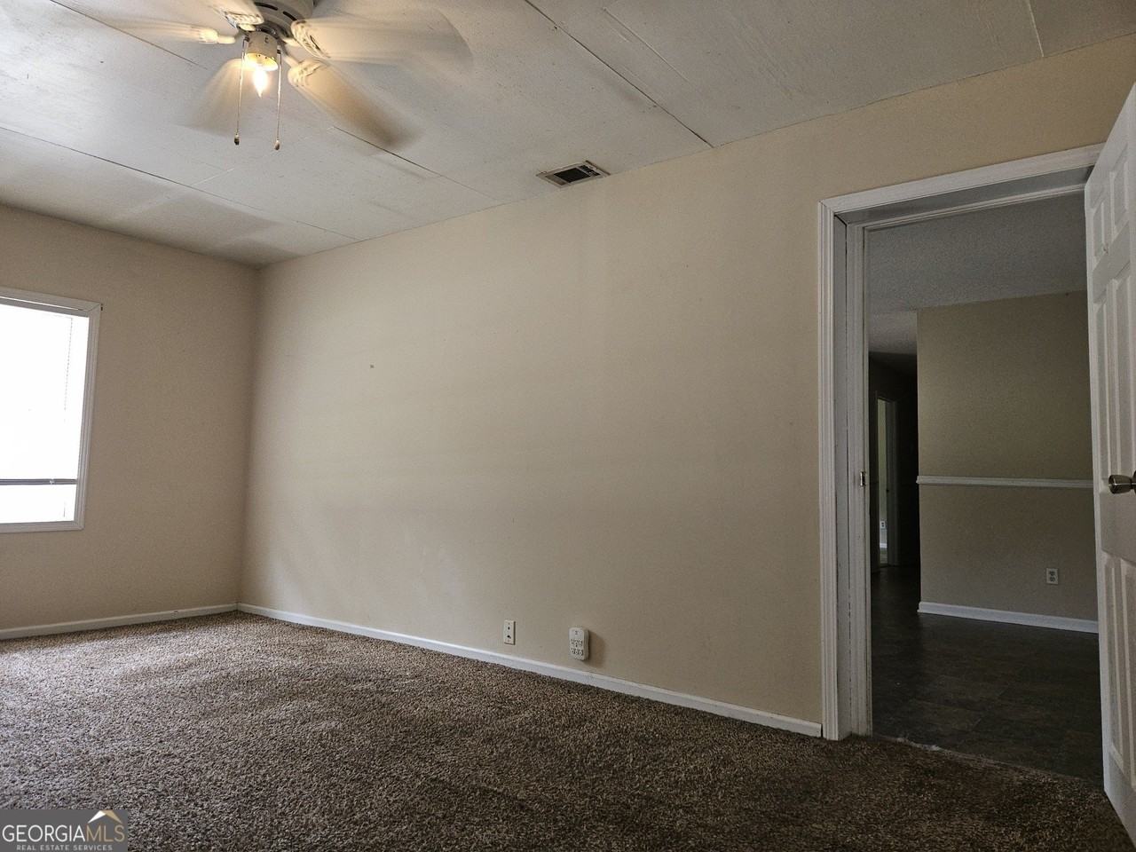 214 John Paul Ave - Photo 5 of 16