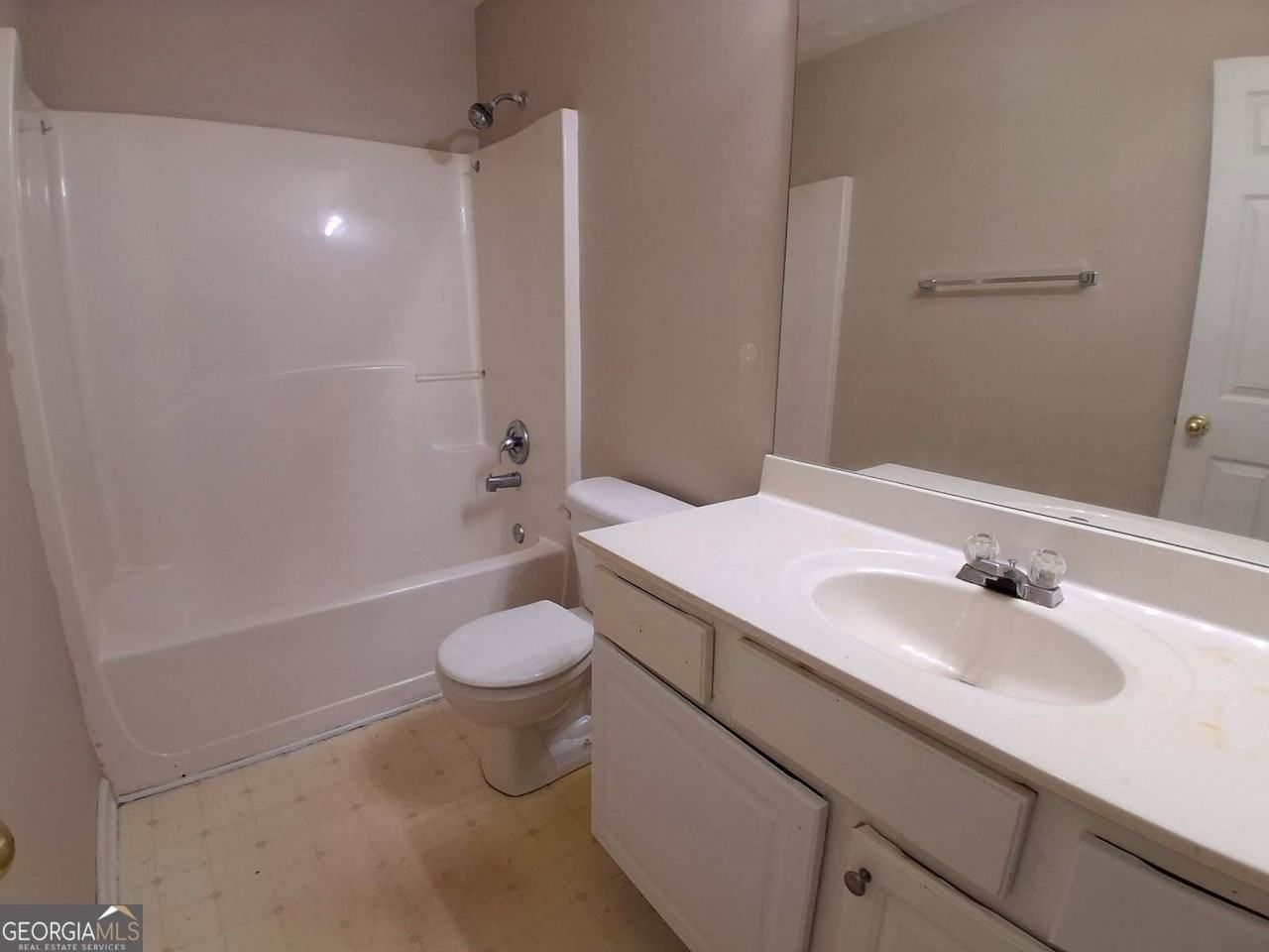 1031 Maple Leaf Dr - Photo 7 of 16
