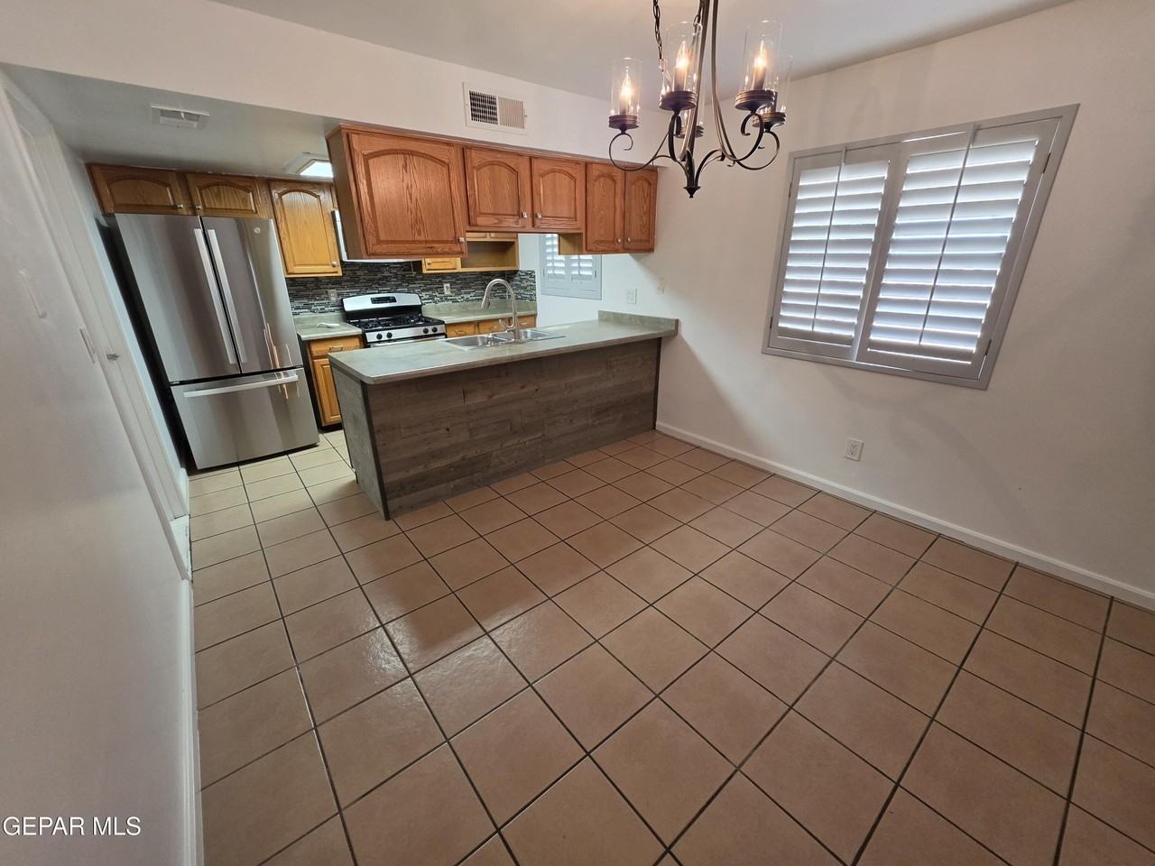 11229 Pony Soldier Ave - Photo 3 of 17