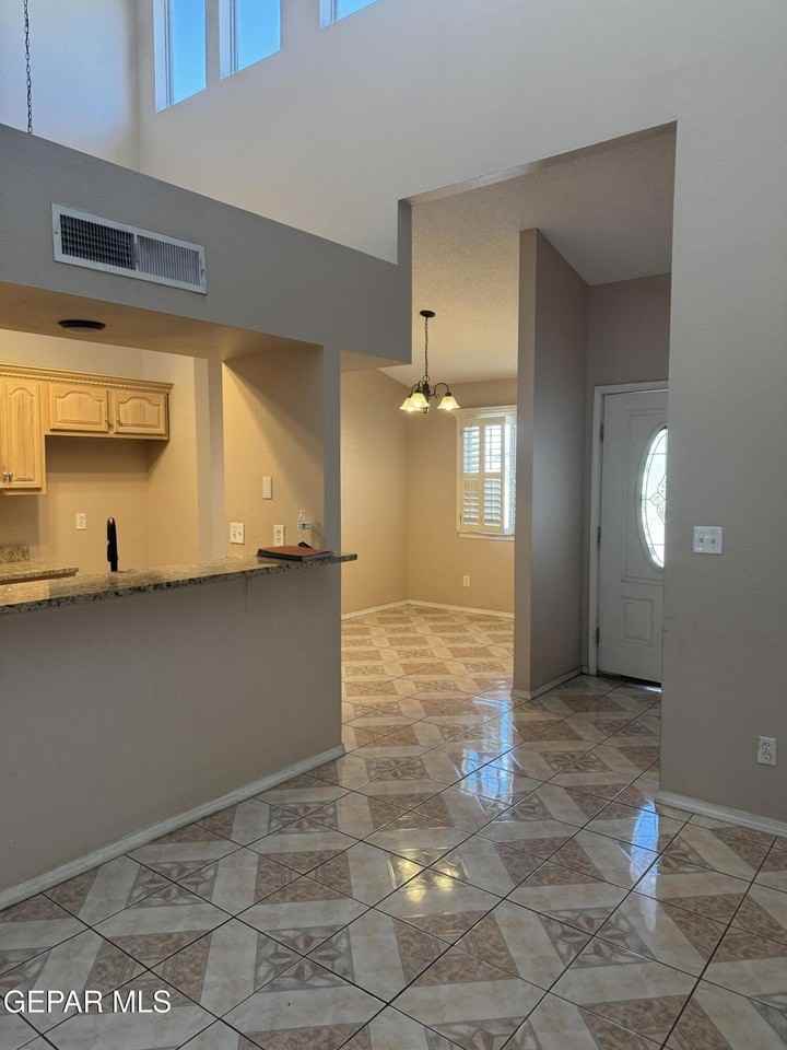 1333 Trudy Elaine Dr - Photo 3 of 35