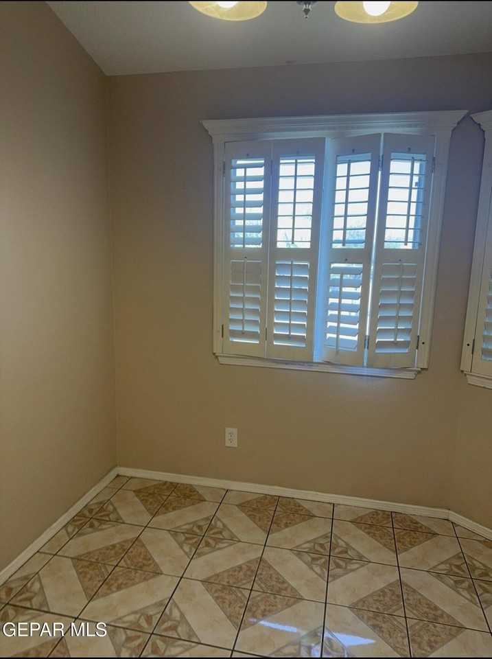 1333 Trudy Elaine Dr - Photo 6 of 35