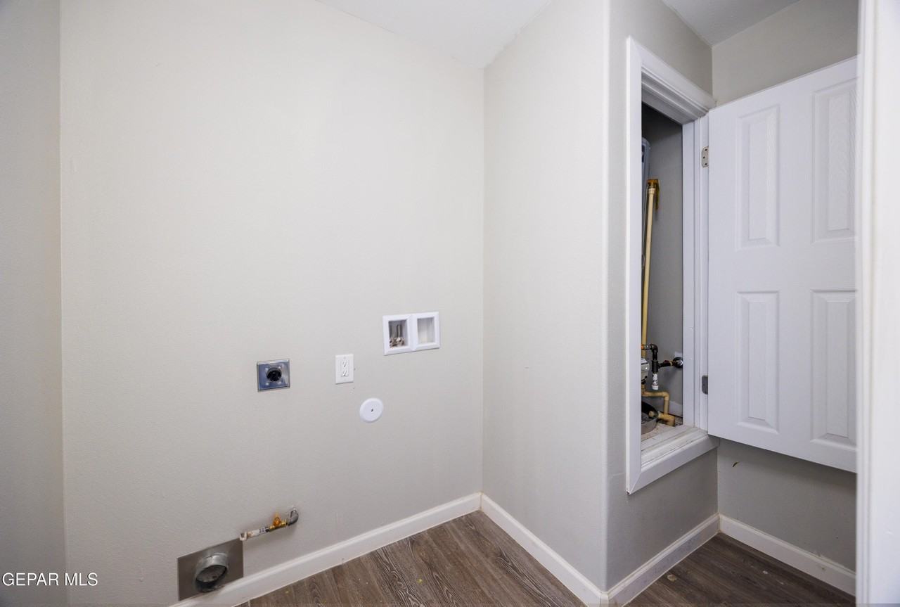 5204 Sun Valley Dr #A - Photo 7 of 11