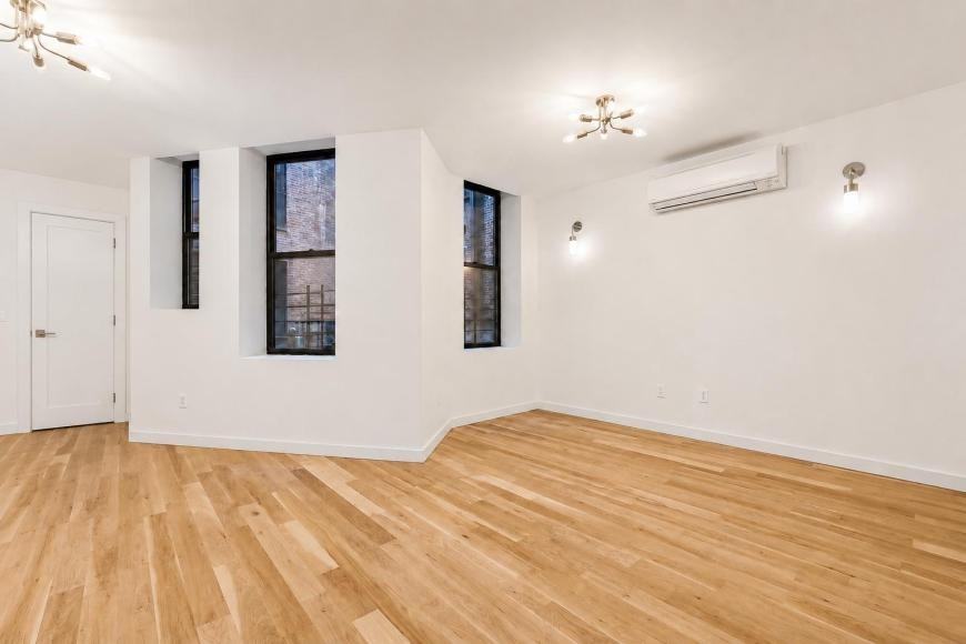 524 W 134th St - Photo 2 of 10