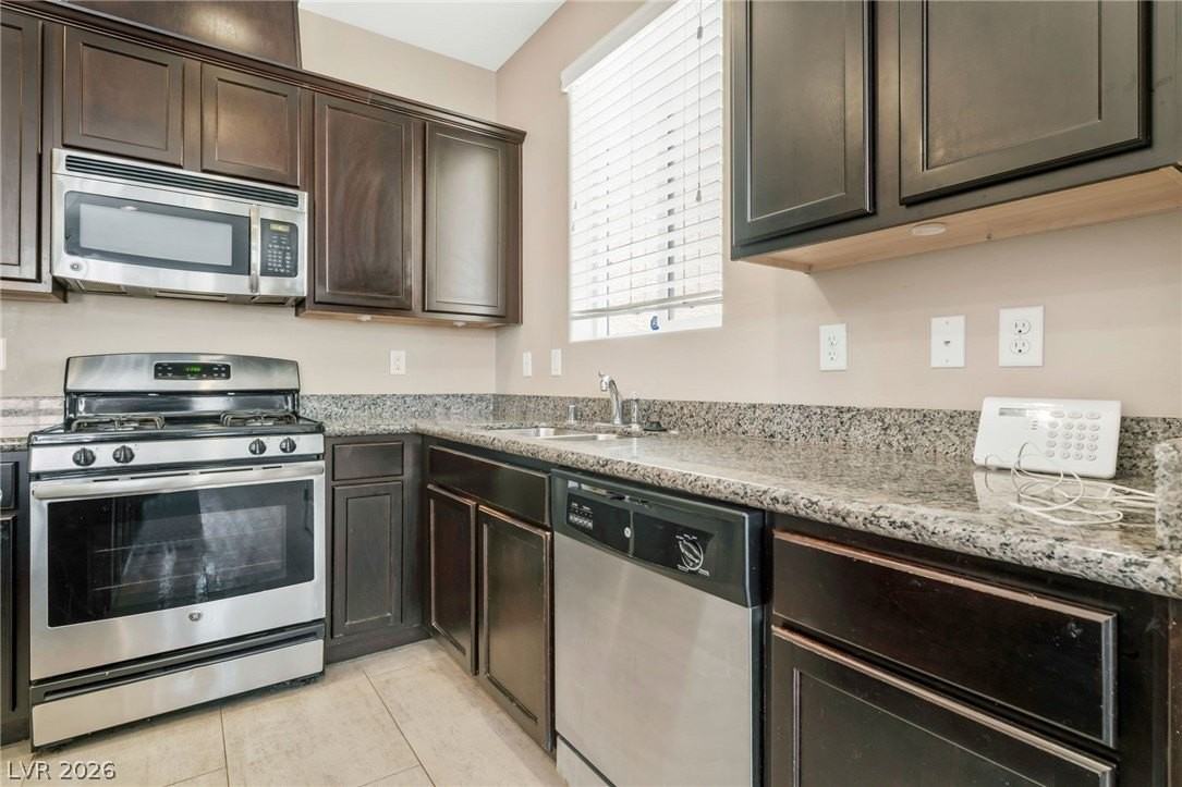 730 Bending Wolf Ave - Photo 7 of 21