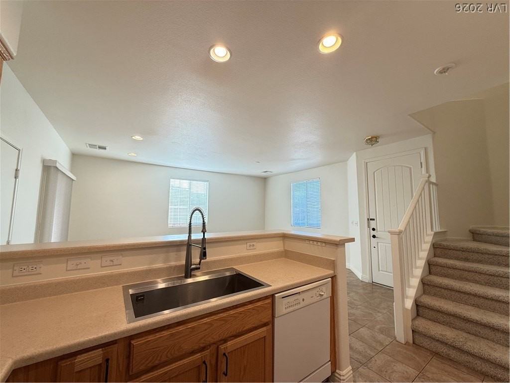 9797 Hanover Grove Ave - Photo 7 of 28