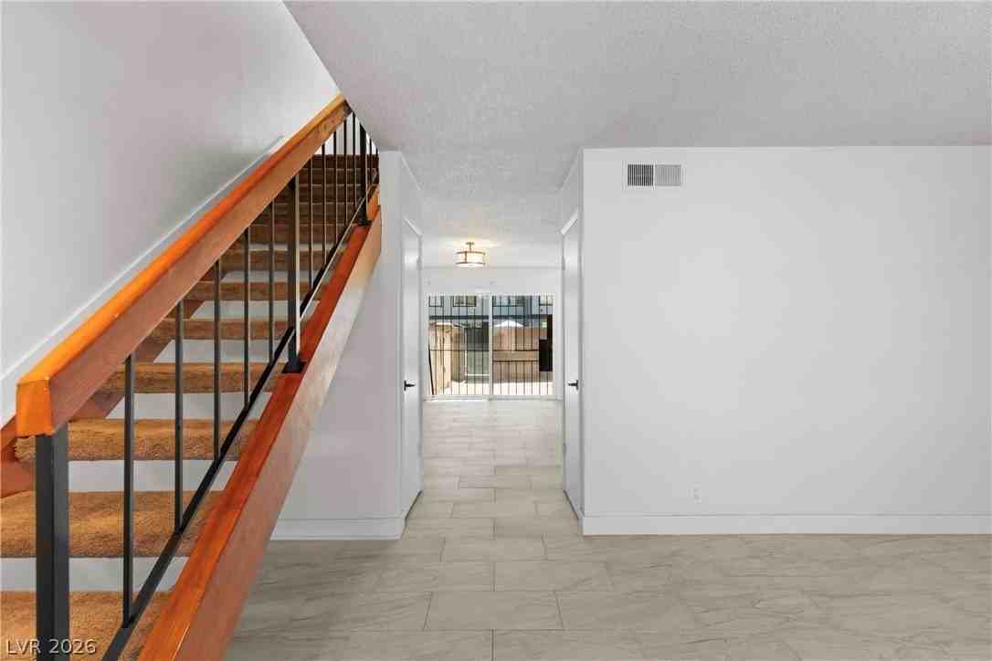3537 Mercury St #F - Photo 4 of 34