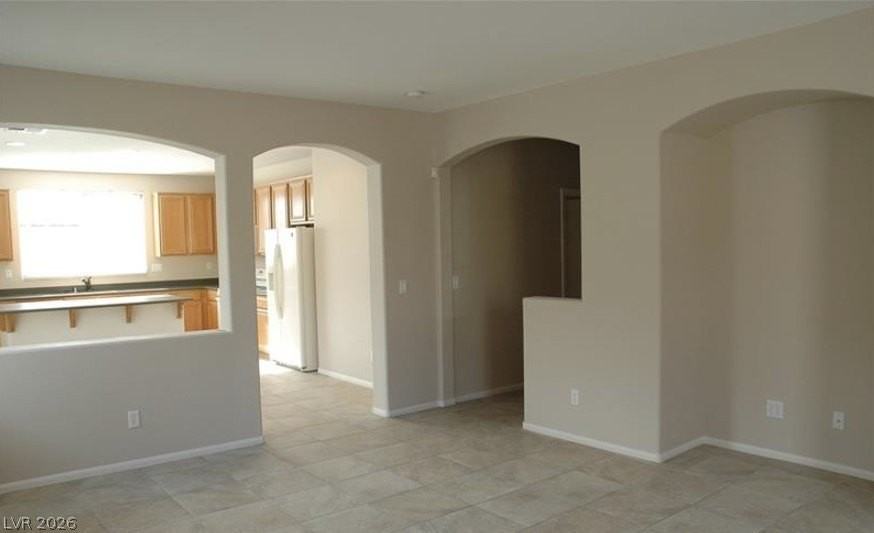 4345 Haven Point Ave - Photo 3 of 13