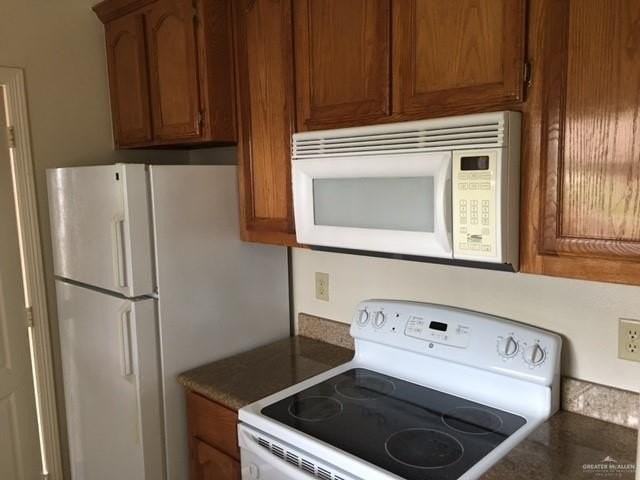 1811 Aruba Dr - Photo 4 of 14
