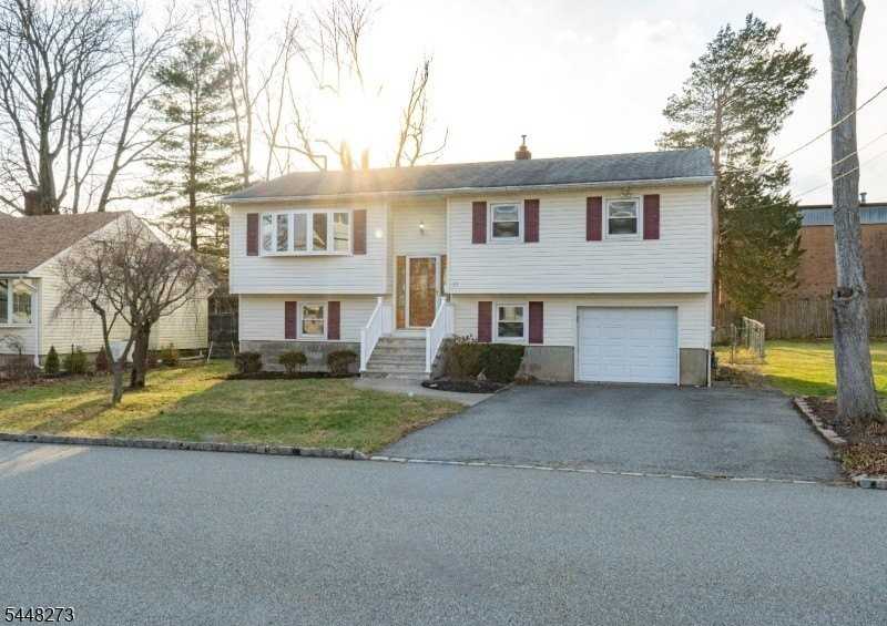 17 Longport Rd - Photo 2 of 23