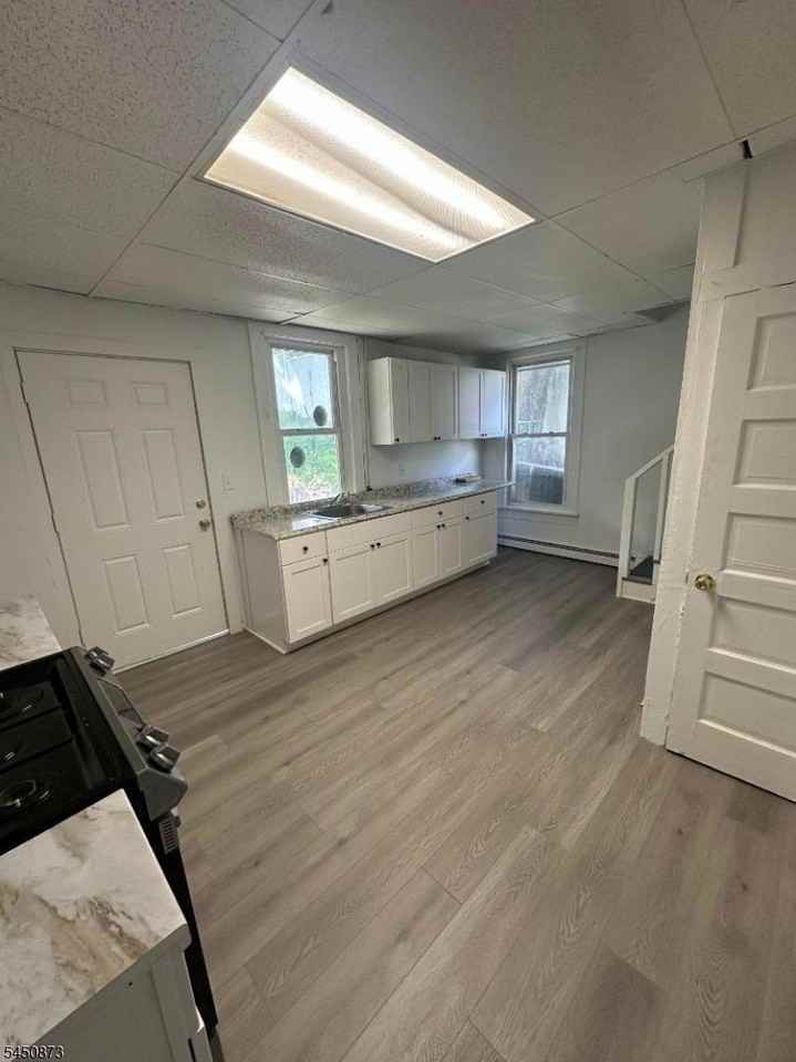 9 E Main St #9 - Photo 3 of 20