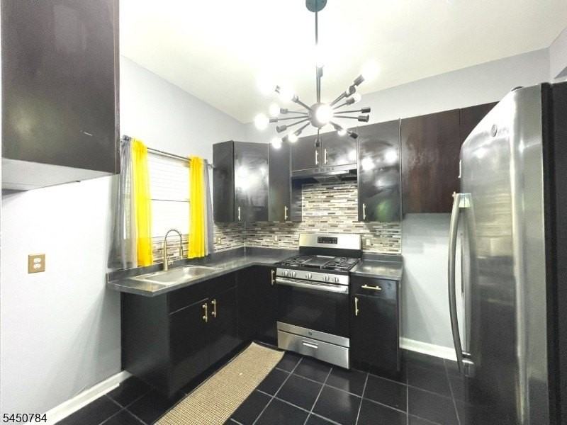 59 Ellington St #1 - Photo 4 of 10