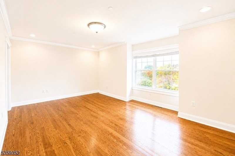 25 Ridgedale Ave Apt 19 - Photo 6 of 14