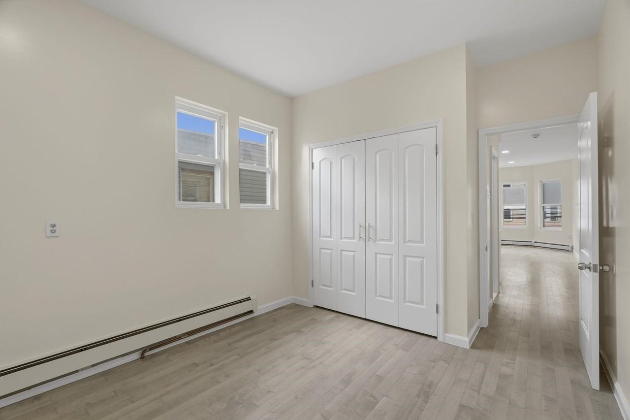290 Grant Ave #2 - Photo 6 of 13