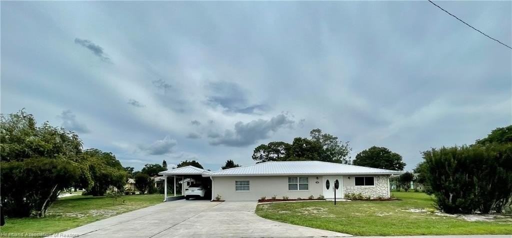 1409 Palm Way - Photo 3 of 36